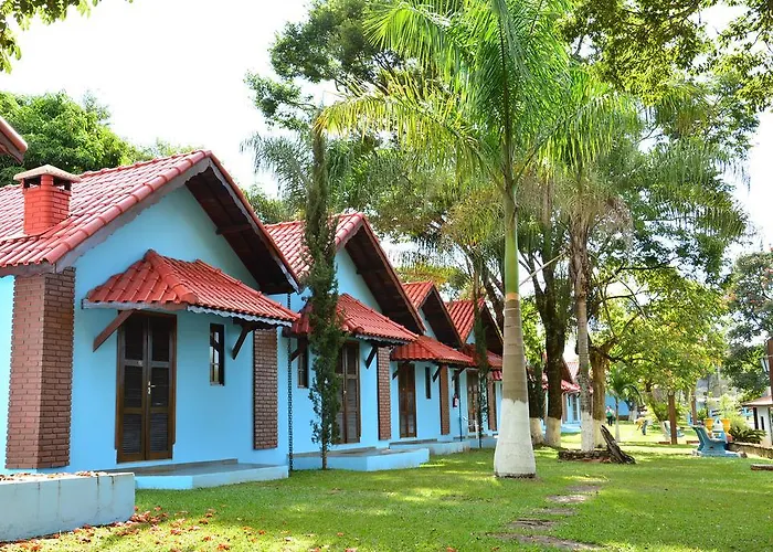 Hotel Fazenda Floresta Do LagoHotel Em