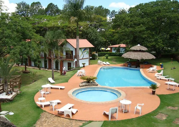 Hotel Fazenda Floresta Do LagoHotel Em